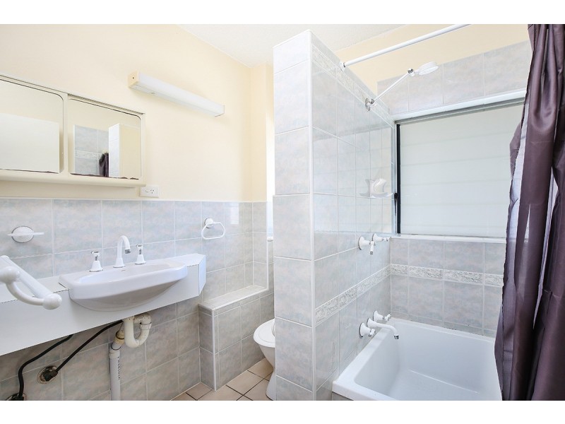 Unit 18 ‘Culverston’ 5 Dingle Avenue, Kings Beach QLD 4551