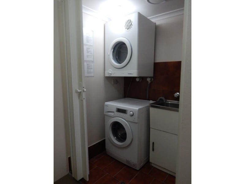 Unit 3 ‘Seapoint’ 32 Victoria Terrace, Kings Beach QLD 4551