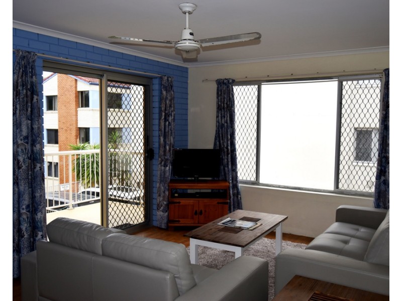 Unit 3/1 Warne Terrace, Kings Beach QLD 4551