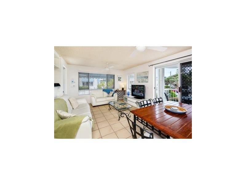 Unit 5 ‘Estoril’ 38 McIlwraith Street, Moffat Beach QLD 4551