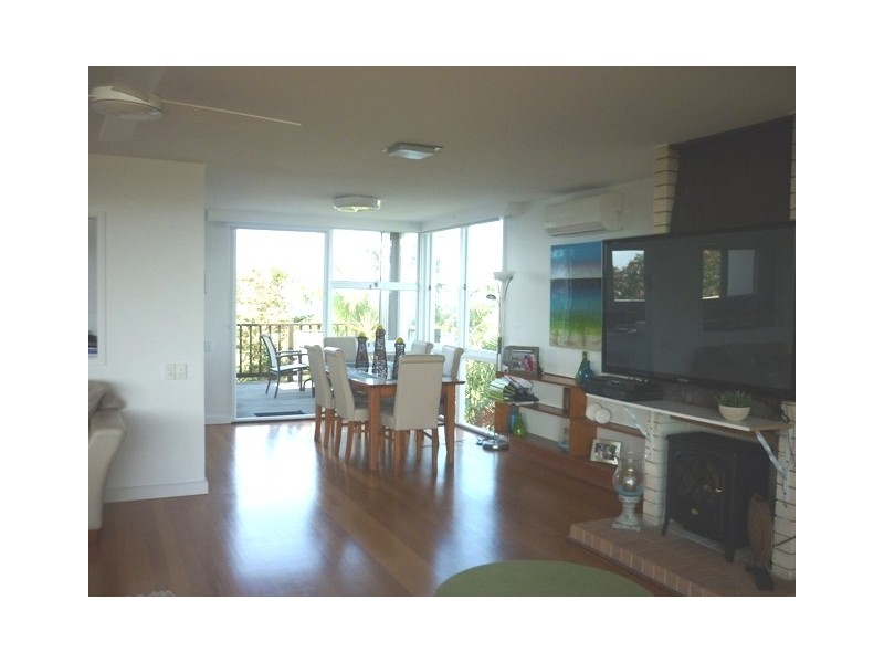 13 Burgess Street, Kings Beach QLD 4551
