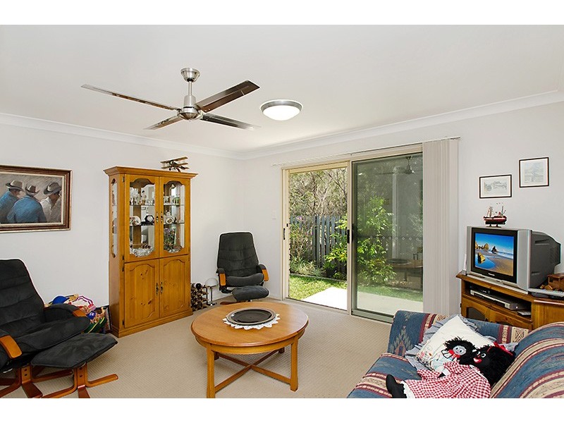 7 Huntley Place, Caloundra West QLD 4551