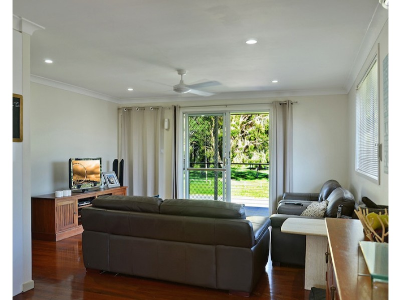 17 Hankinson Street, Golden Beach QLD 4551
