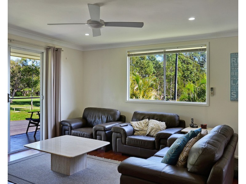 17 Hankinson Street, Golden Beach QLD 4551