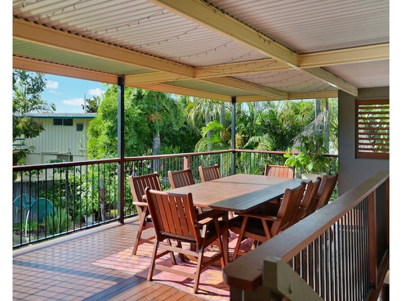 17 Hankinson Street, Golden Beach QLD 4551