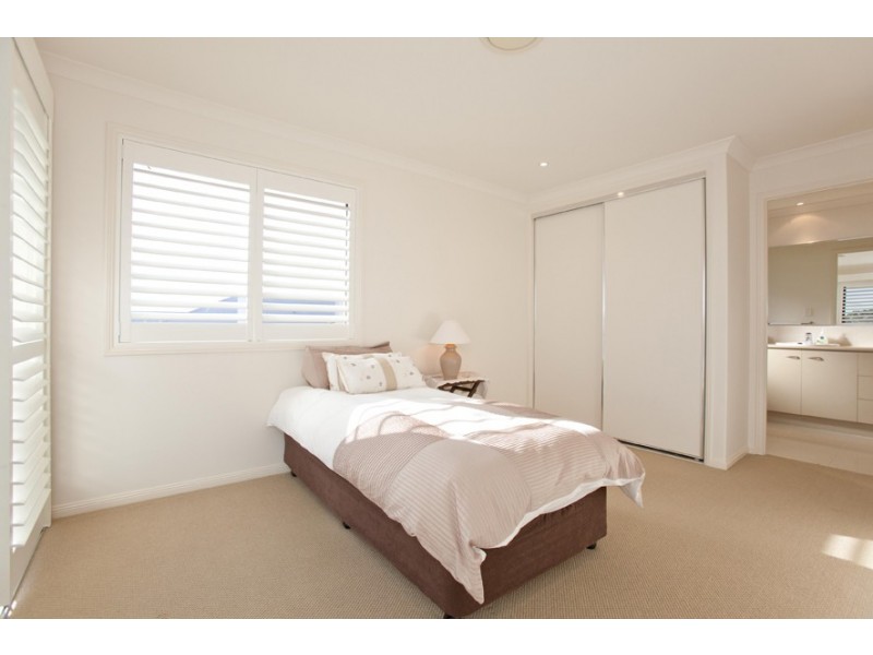 12 Godwin Place, Pelican Waters QLD 4551