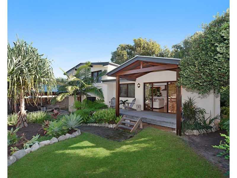 14 Gladstone Parade, Moffat Beach QLD 4551