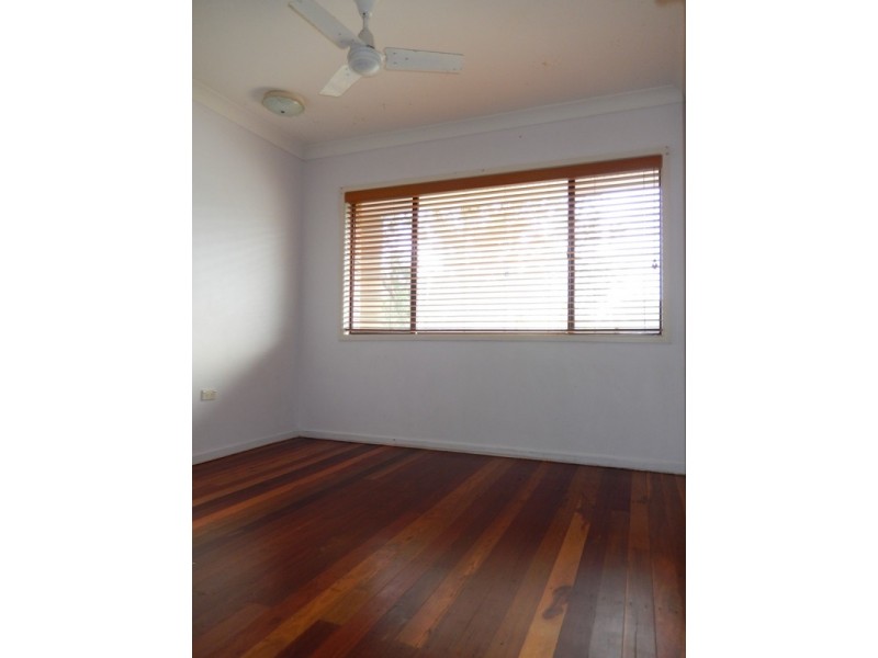 3 Ulm Street North, Dicky Beach QLD 4551