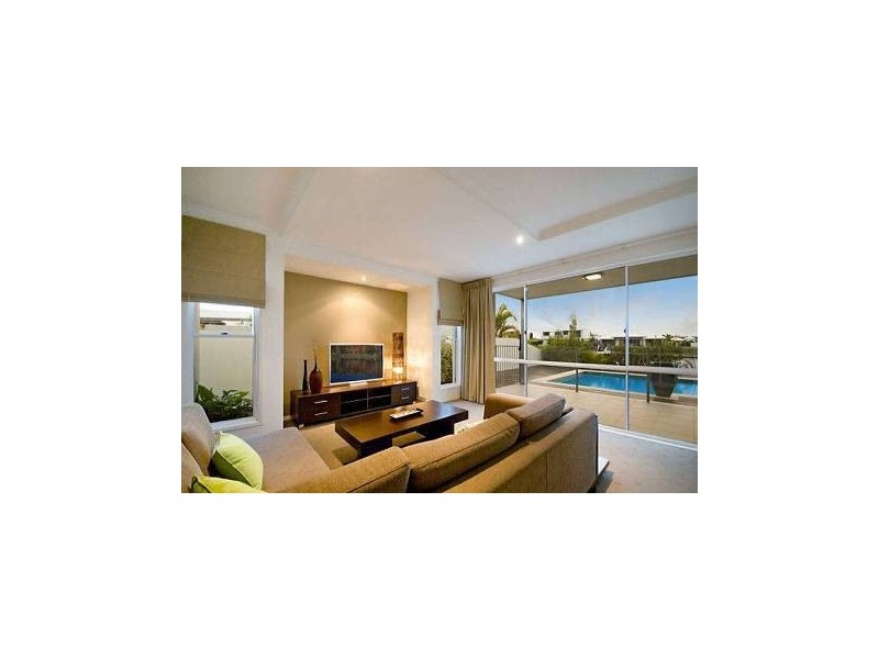 4 Columba Place, Pelican Waters QLD 4551