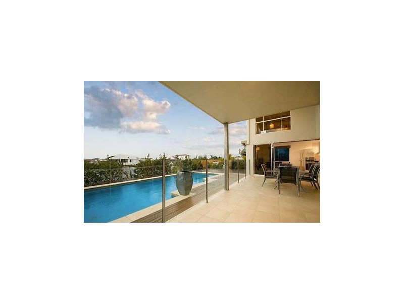 4 Columba Place, Pelican Waters QLD 4551
