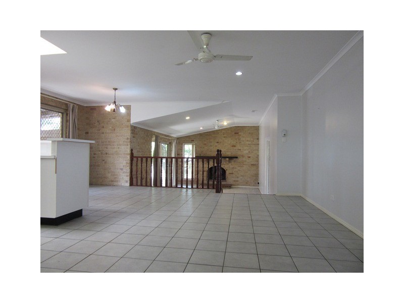 10 Culla Culla Street, Battery Hill QLD 4551