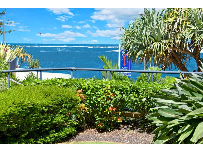 Unit 10 ‘Grand Pacific’ 38 Bulcock Beach Esplanade, Caloundra QLD 4551