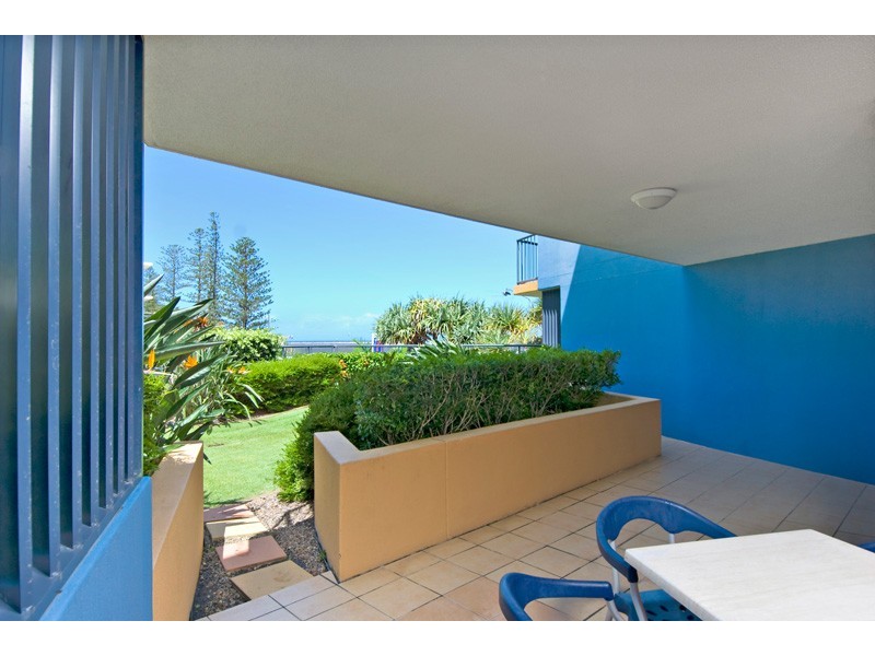 Unit 10 ‘Grand Pacific’ 38 Bulcock Beach Esplanade, Caloundra QLD 4551