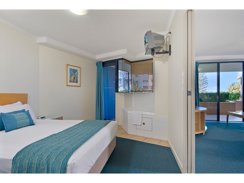 Unit 10 ‘Grand Pacific’ 38 Bulcock Beach Esplanade, Caloundra QLD 4551