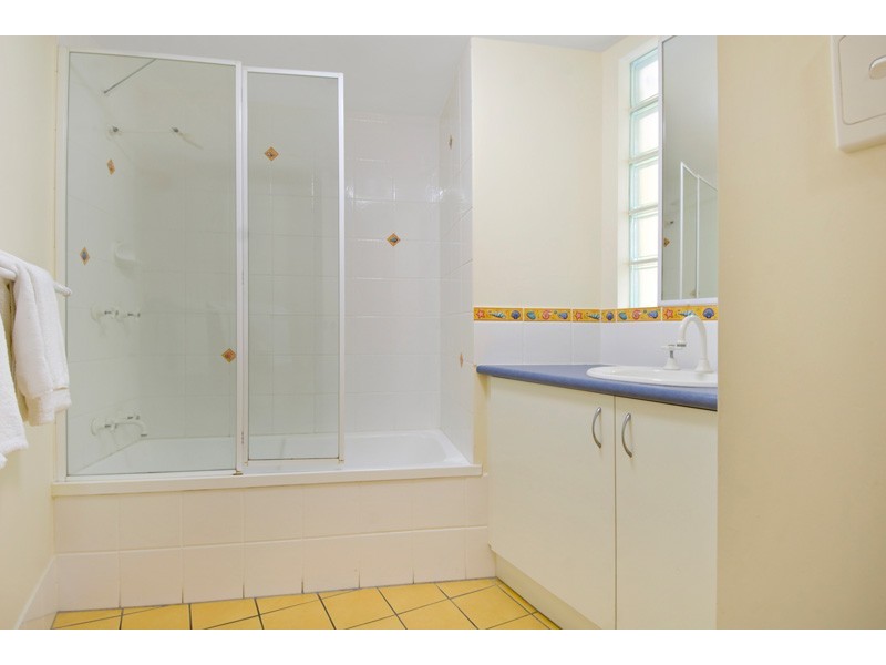 Unit 10 ‘Grand Pacific’ 38 Bulcock Beach Esplanade, Caloundra QLD 4551