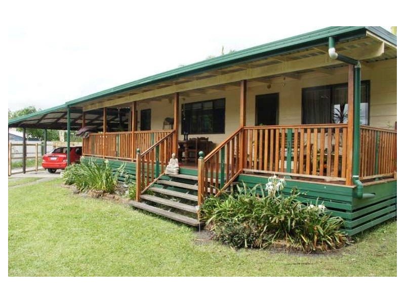 6 Montrose Street, Beerwah QLD 4519