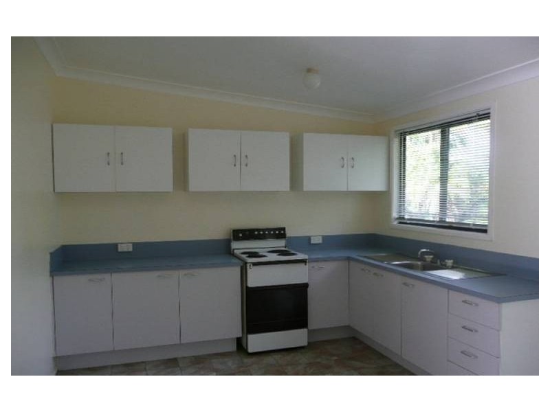 6 Montrose Street, Beerwah QLD 4519