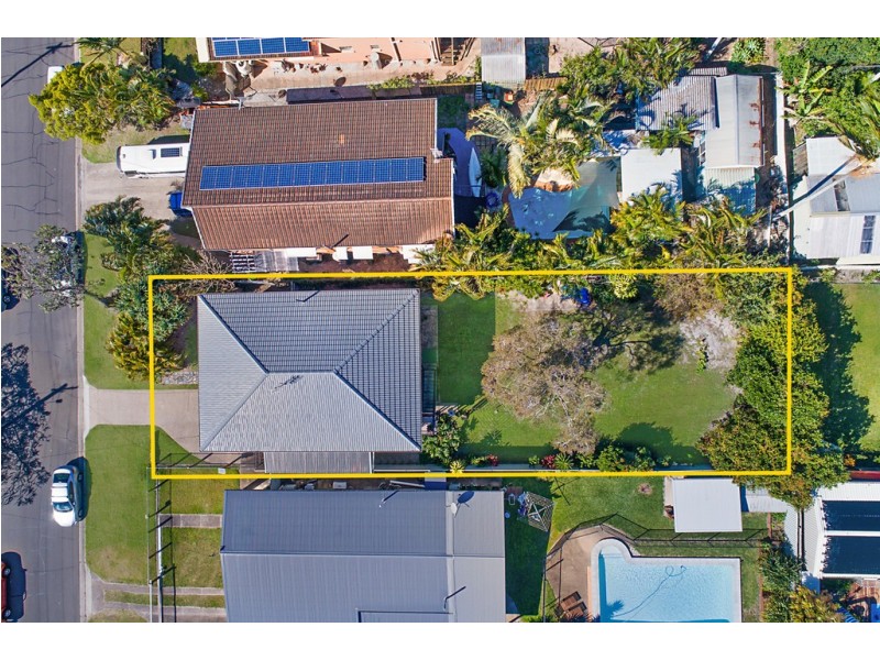 14 Drake Street, Golden Beach QLD 4551
