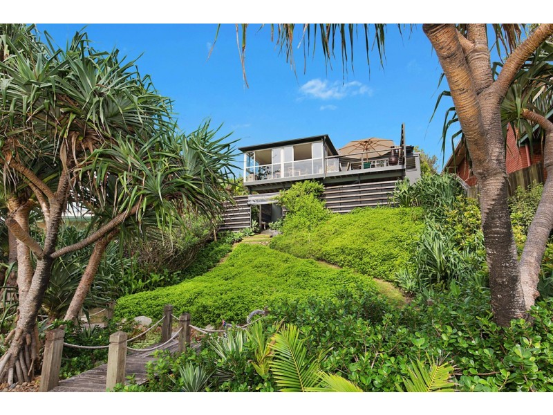 41 Wilson Avenue, Dicky Beach QLD 4551