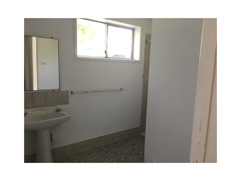 4 Ngungun Street, Dicky Beach QLD 4551