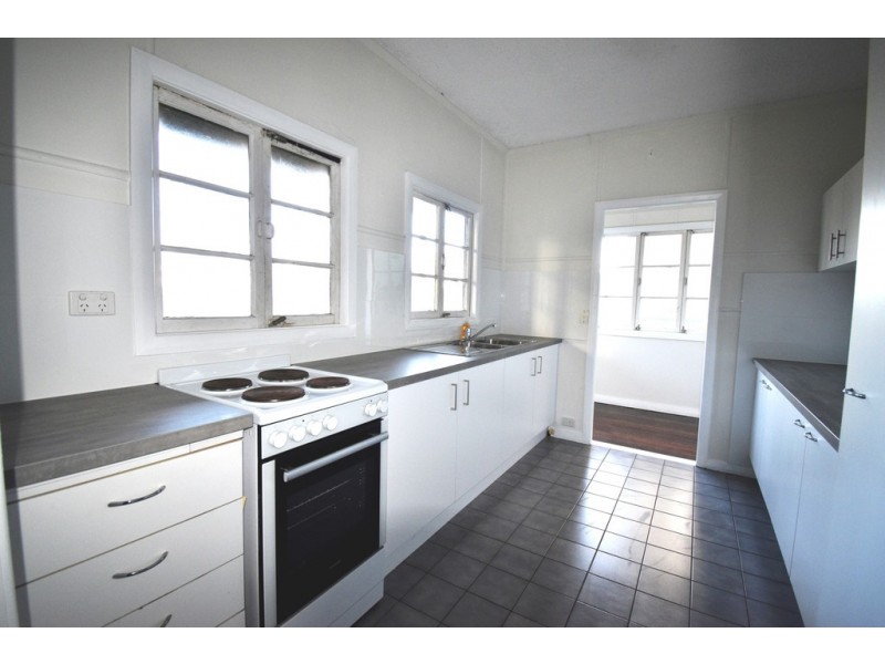Unit 2/6 Queen Street, Kings Beach QLD 4551