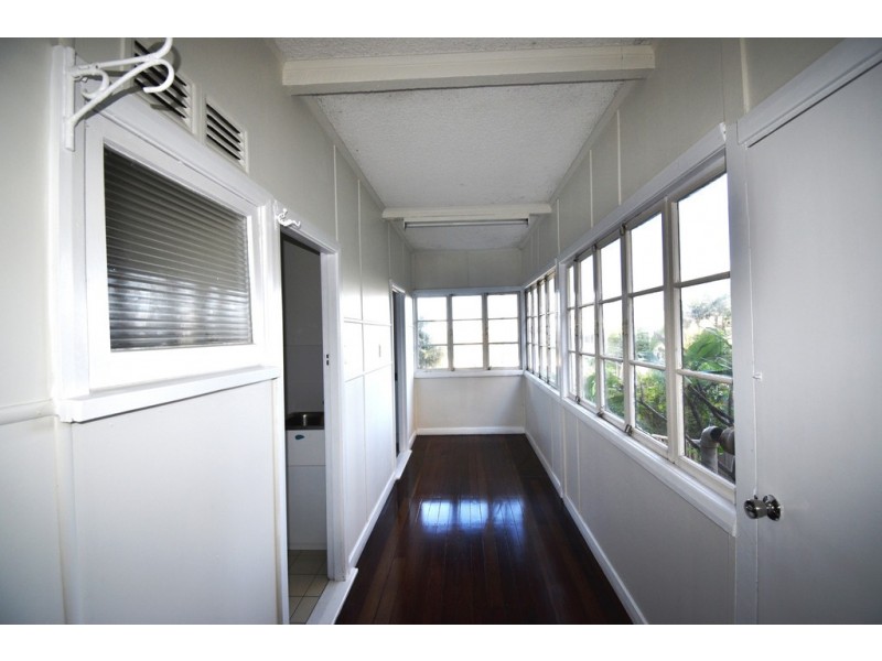 Unit 2/6 Queen Street, Kings Beach QLD 4551
