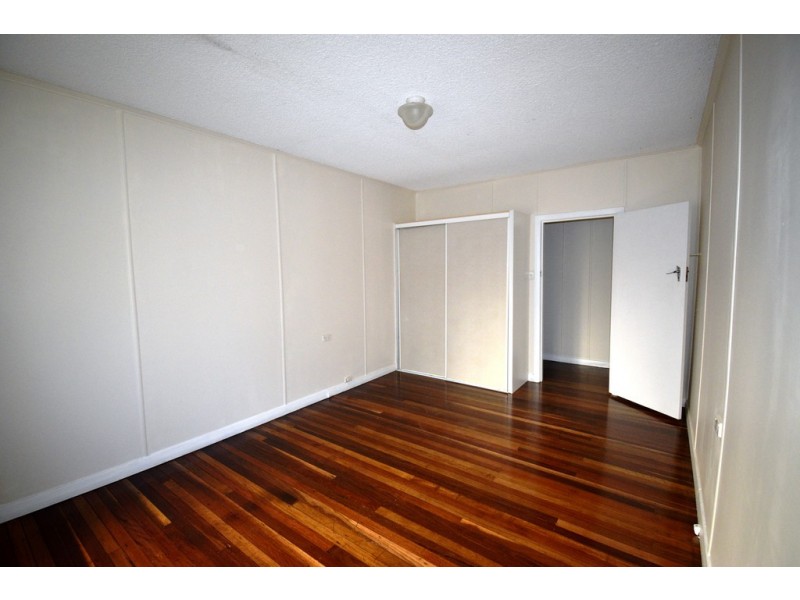 Unit 2/6 Queen Street, Kings Beach QLD 4551