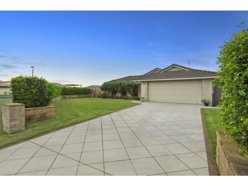 1 Wildflower Way, Little Mountain QLD 4551