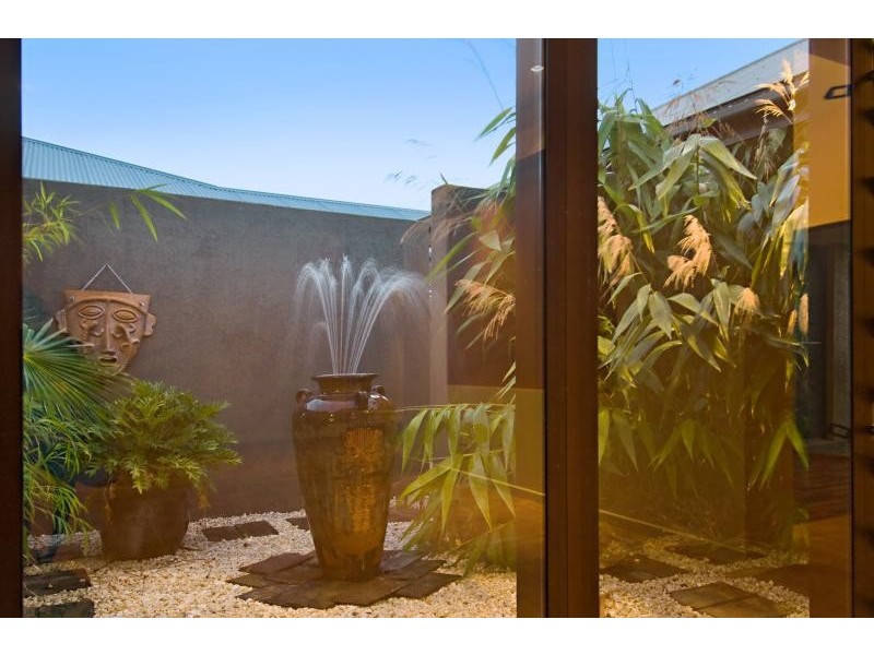 28 Wallaby Circuit, Pelican Waters QLD 4551