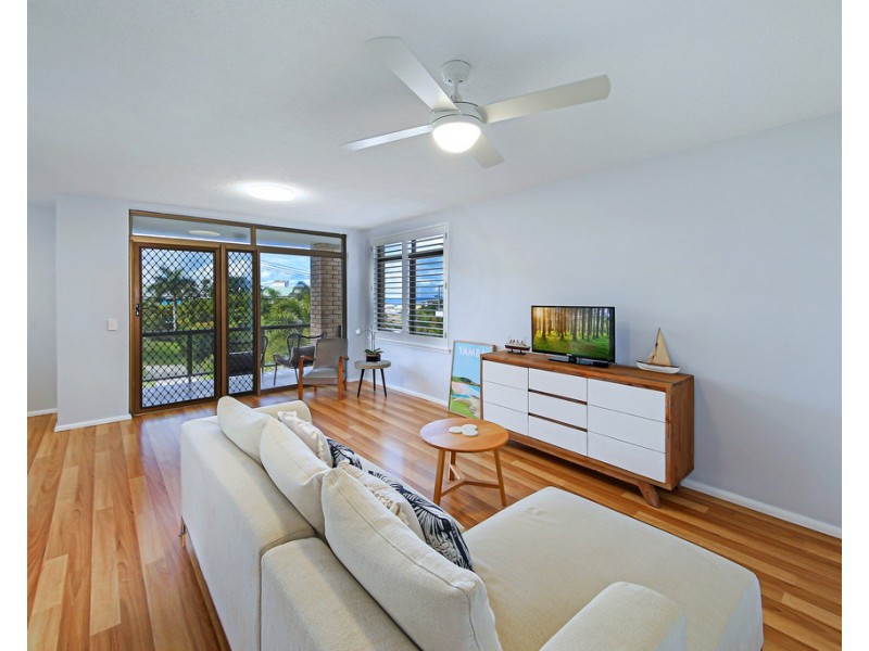 Unit 3/26 Upper Gay Terrace, Kings Beach QLD 4551