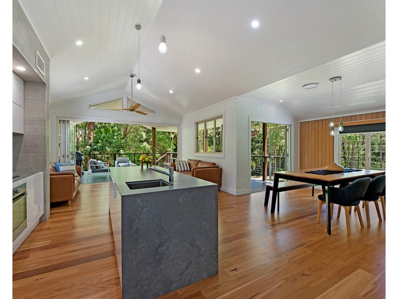 17 Sunset Drive, Little Mountain QLD 4551