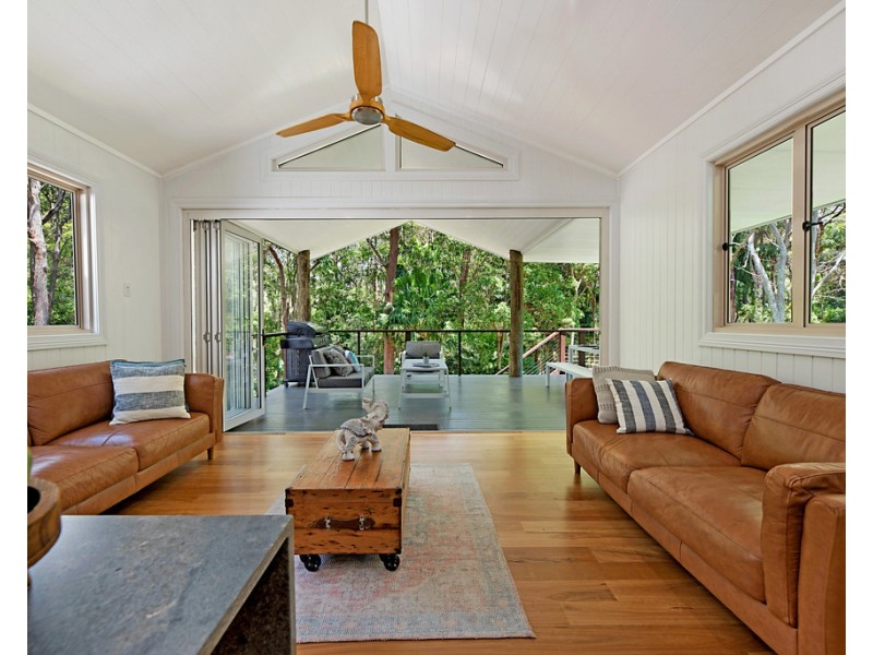 17 Sunset Drive, Little Mountain QLD 4551