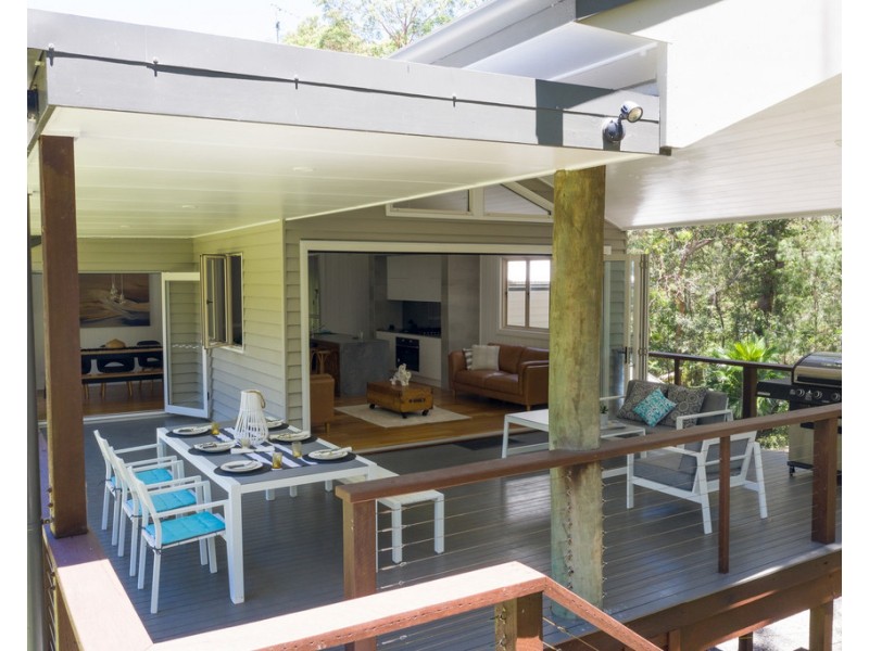 17 Sunset Drive, Little Mountain QLD 4551