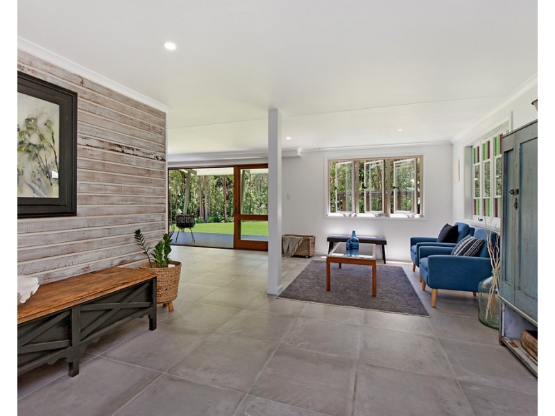 17 Sunset Drive, Little Mountain QLD 4551