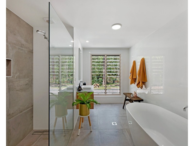 17 Sunset Drive, Little Mountain QLD 4551