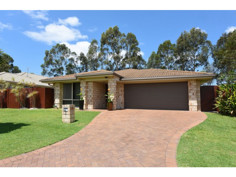 3 Gumview Place, Little Mountain QLD 4551