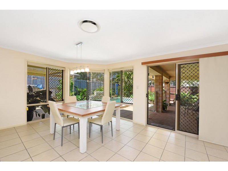 3 Gumview Place, Little Mountain QLD 4551