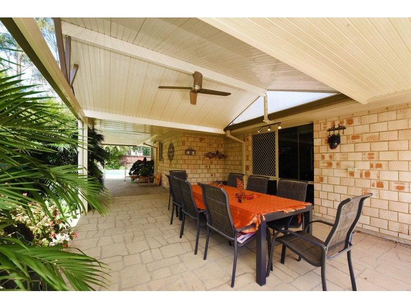 3 Gumview Place, Little Mountain QLD 4551