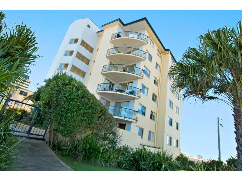 Unit 10 ‘Highpoint’ 35 Maltman Street, Kings Beach QLD 4551
