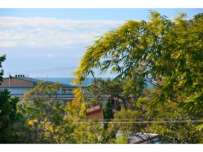 7 Marlua Avenue, Moffat Beach QLD 4551