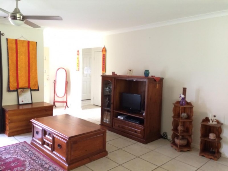 11 Avondale Place, Little Mountain QLD 4551