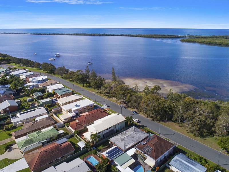 170 Golden Beach Esplanade, Golden Beach QLD 4551