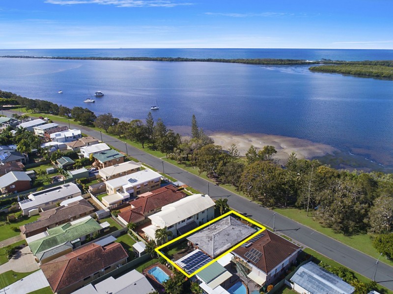 170 Golden Beach Esplanade, Golden Beach QLD 4551