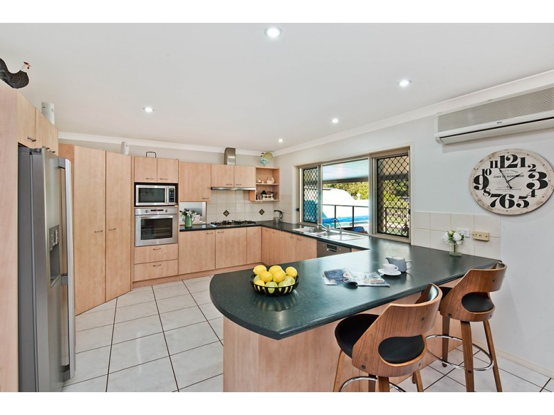 18 Bluegrass Street, Little Mountain QLD 4551