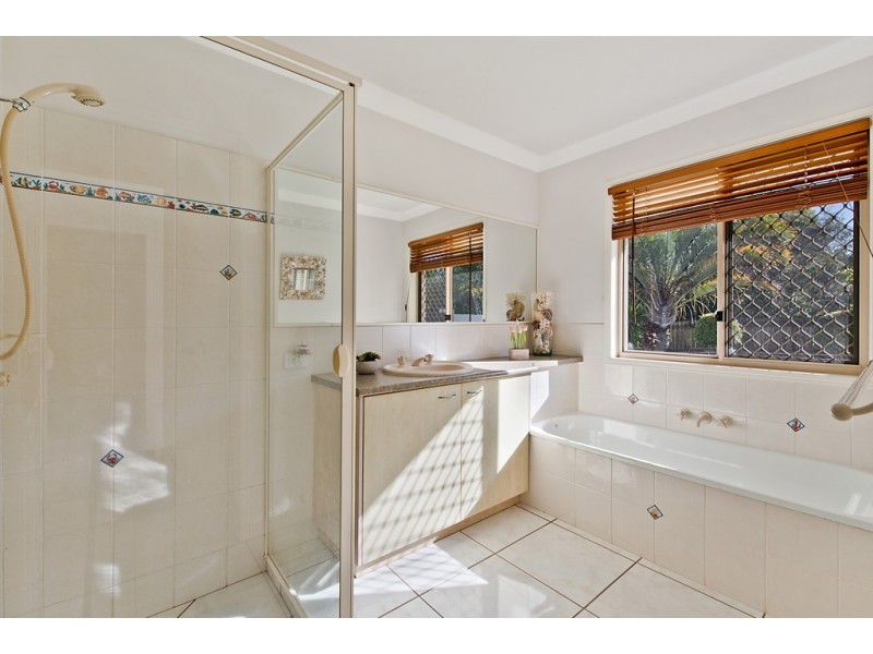 18 Bluegrass Street, Little Mountain QLD 4551