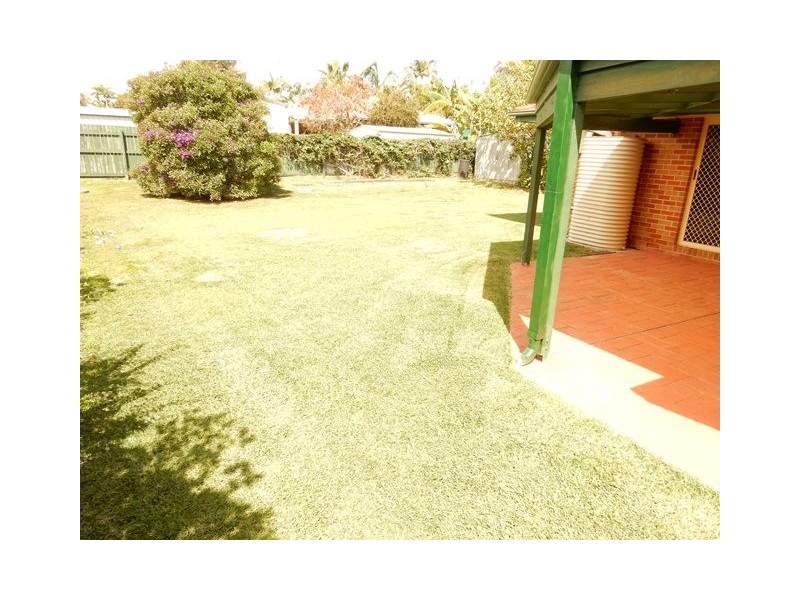 6 Rhodes Place, Aroona QLD 4551