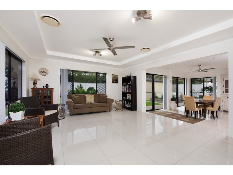 3 Sovereign Circuit, Pelican Waters QLD 4551