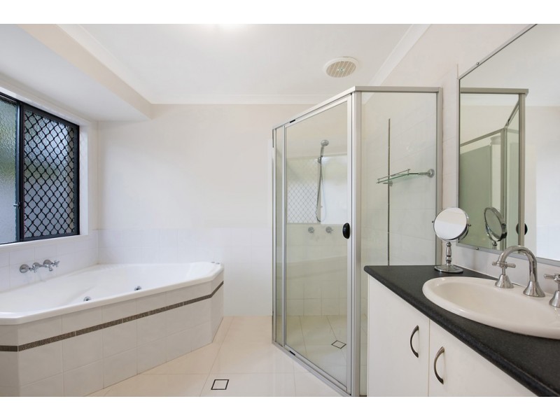 3 Sovereign Circuit, Pelican Waters QLD 4551