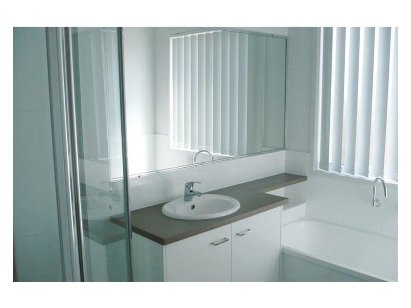 33 Northcote Crescent, Caloundra West QLD 4551