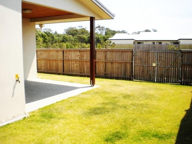 33 Northcote Crescent, Caloundra West QLD 4551